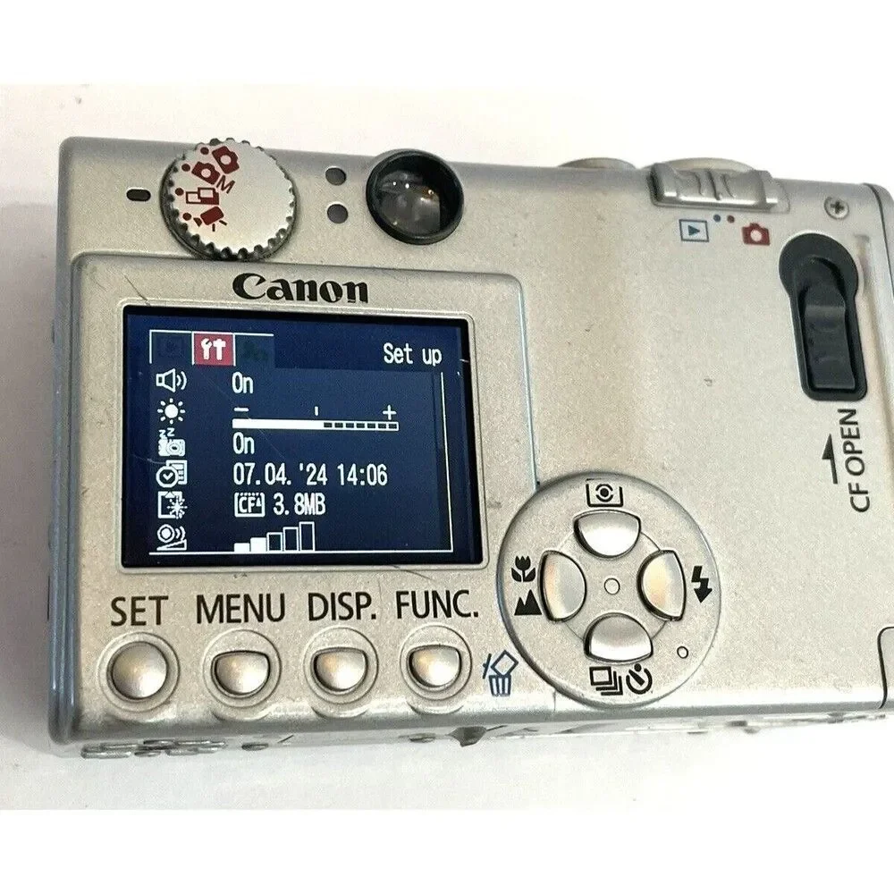 Canon Digital Elph PowerShot S400 Camera W/ 2 Batteries/SD Card 8GB READ